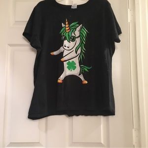 🍀🦄Dancing unicorn T-shirt - size XXL